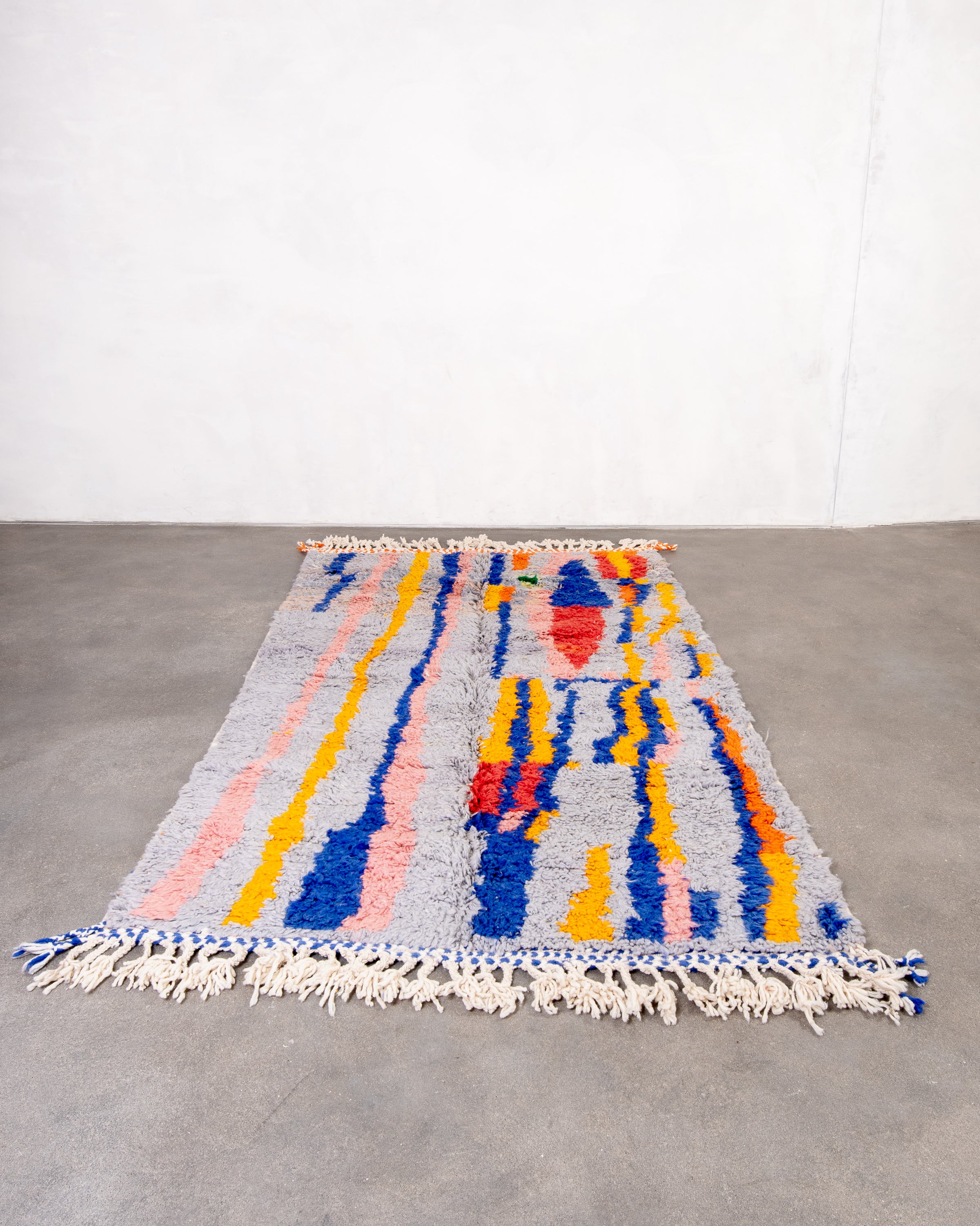 Modern designer handcrafted Berber rug from morocco Beniourain with beautiful colors and patterns